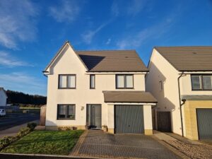 6 Greenfield Circle, Elgin IV30 5NF