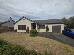 Corinnes, 14 Golf Road, Hopeman IV30 5TE